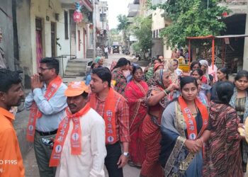 प्रभाग क्र. ११ (उबाठा) चे उमेदवार सुरेंद्र मोरे यांच्या प्रचार रॅलीस उत्स्फूर्त प्रतिसाद