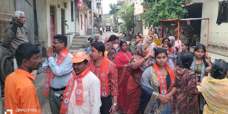 प्रभाग क्र. ११ (उबाठा) चे उमेदवार सुरेंद्र मोरे यांच्या प्रचार रॅलीस उत्स्फूर्त प्रतिसाद