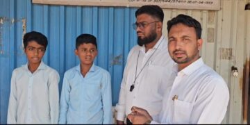 अँग्लो उर्दू हायस्कूलच्या विद्यार्थिनीची आदर्श प्रामाणिकता— जबाबदारीची भावना ठसवणारी प्रेरणादायी घटना.!!!