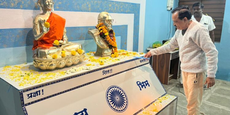 मळगाव येथे महापरीनिर्वाण दिन साजरा.!!!