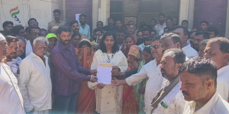 नर्सरीतील चिमुकल्यांच्या मृत्यू प्रकरणी भडगाव शंभर टक्के बंद शहरातील व्यवहार ठप्प.!!!