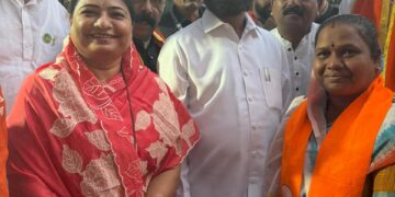 नवनिर्वाचित नगराध्यक्षा यांना उपमुख्यमंत्री एकनाथ शिंदे यांचा आशीर्वाद.!!!