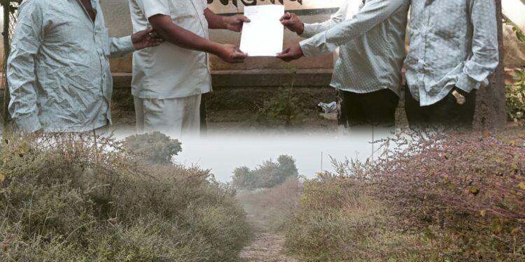 उजव्या कालव्यासह पाटचार्यांच्या स्वच्छता व दुरुस्तीची शेतकऱ्यांची मागणी