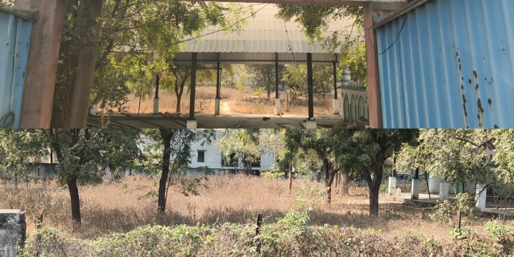 कजगाव येथील अल्पसंख्यांक मुस्लिम कब्रस्तानाच्या संरक्षण भिंतीकडे ग्रामपंचायतीचे दुर्लक्ष.!!!