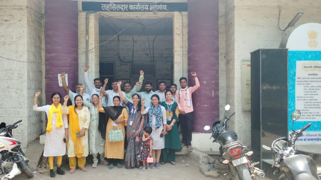 भडगाव तालुक्यात तलाठी व मंडळ अधिकारी बेमुदत संपावर महसूल कामकाज ठप्प होण्याची चिन्हे