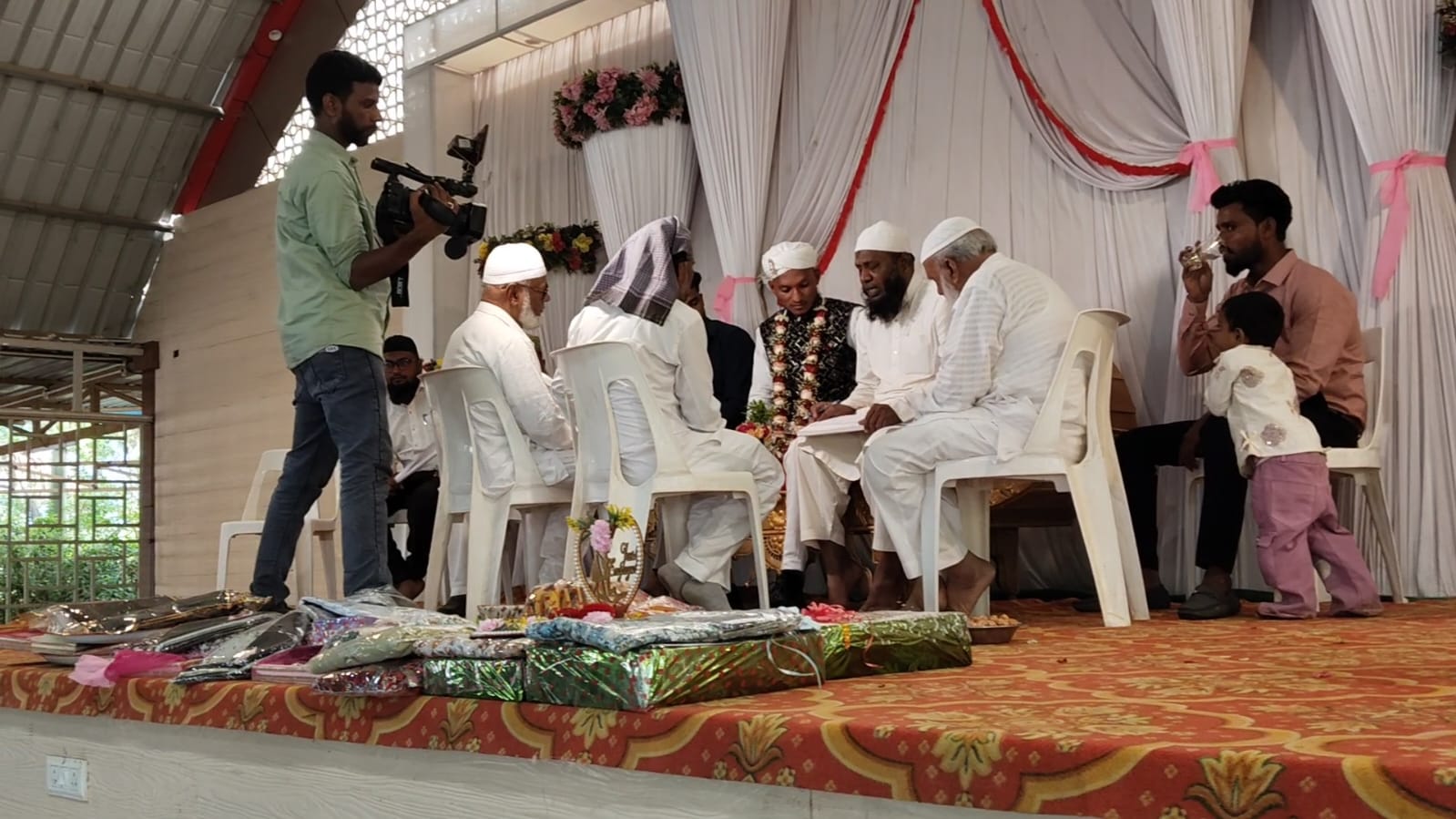 साखरपुडा आला अन् विवाहबंधनात अडकले; दोन कुटुंबांचे नाते झाले अधिक दृढ 1 IMG 20260623 WA0910
