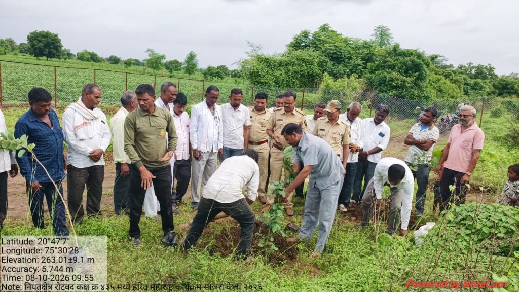 हरित महाराष्ट्र अभियानांतर्गत लोणवडी बु. येथे वृक्षारोपण उत्साहात 1 IMG 20260810 WA0910